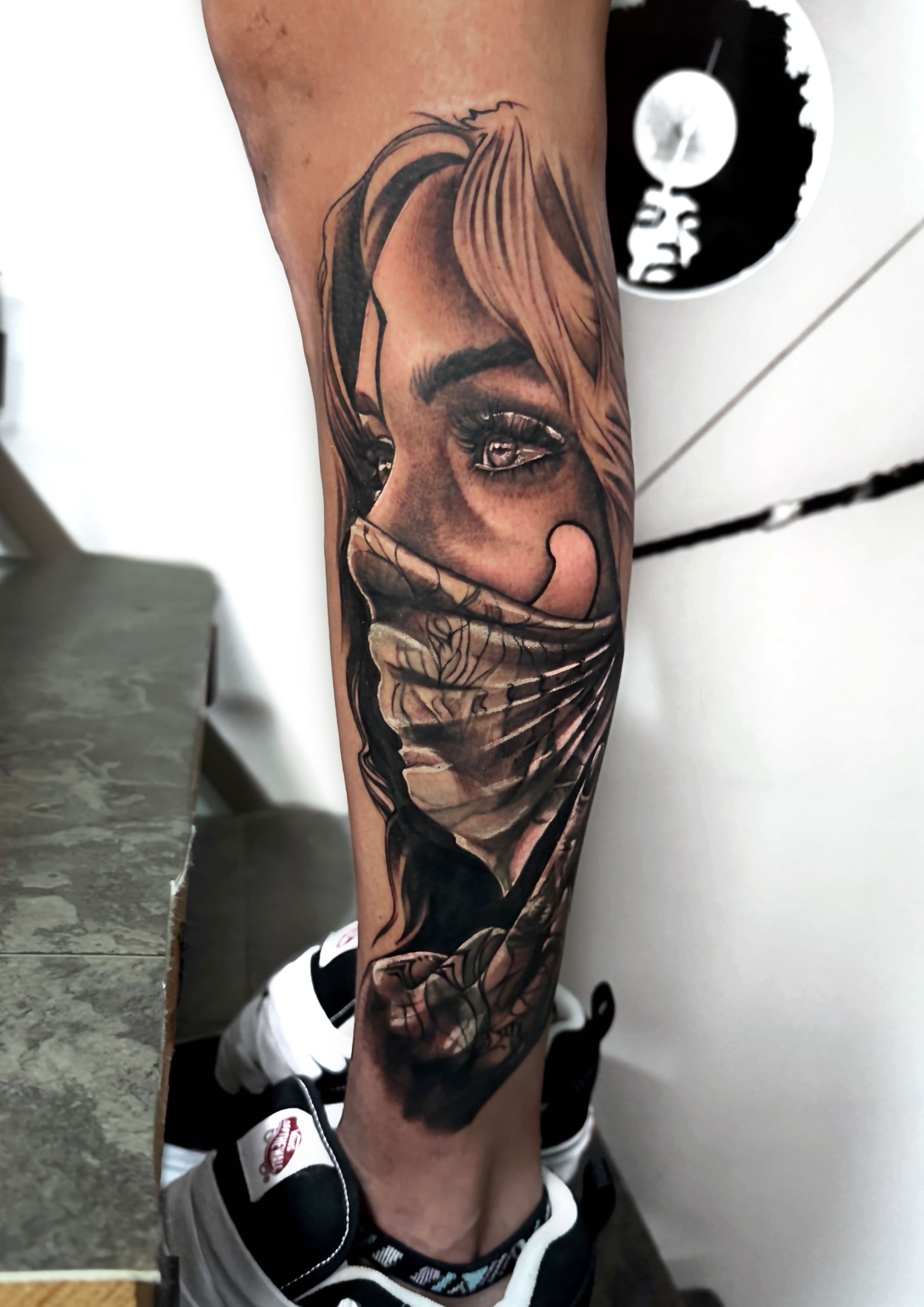 Donna cover-UP
